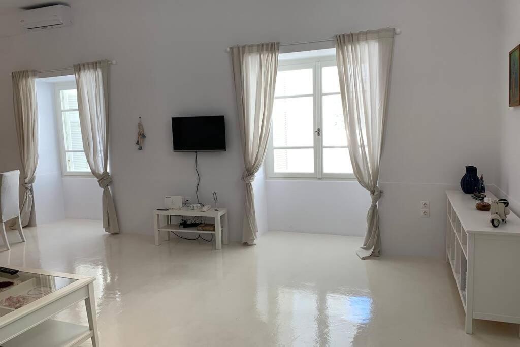 Appartement Ευημερία à Ándros Extérieur photo